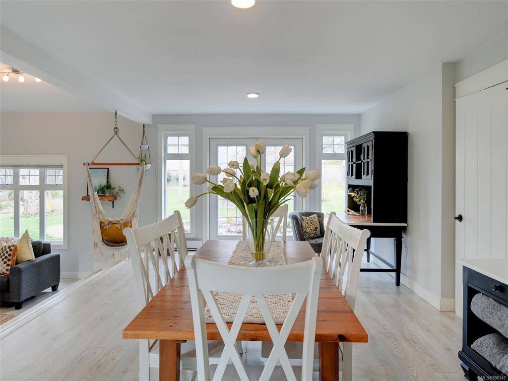 Saanich, BC V8X 4X1,4012 Malton Ave