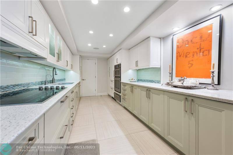 Fort Lauderdale, FL 33304,777 Bayshore Dr  #502