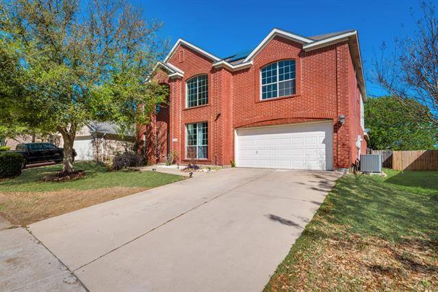 811 Hickory Street, Burleson, TX 76028