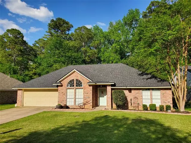 3808 Shadow Bend Drive, Haughton, LA 71037