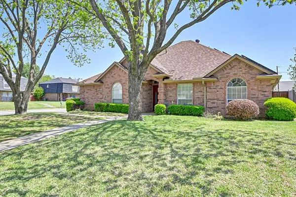 Arlington, TX 76012,2311 Lovell Court