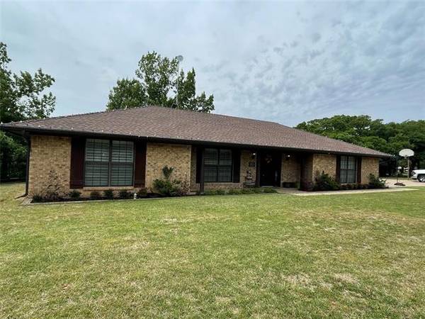 Jacksboro, TX 76458,213 Oak Ridge Street