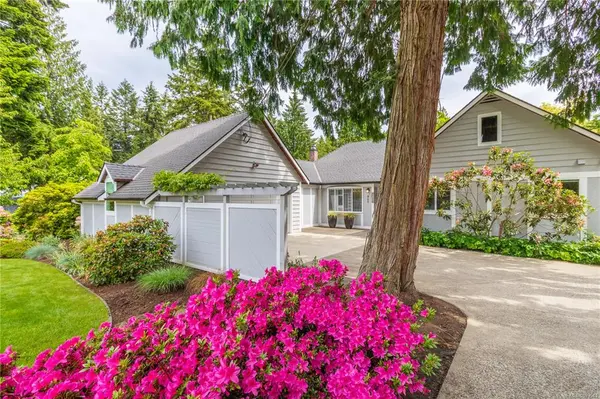 860 Ballenas Rd,  Parksville,  BC V9P 1S9