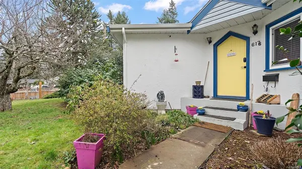 617B Kildew Rd, Colwood, BC V9B 1Z6