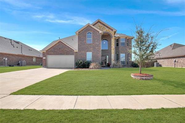 1112 Daventry Drive, Glenn Heights, TX 75154