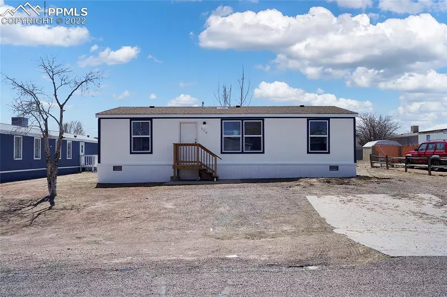 110 E Countryside DR, Pueblo West, CO 81007