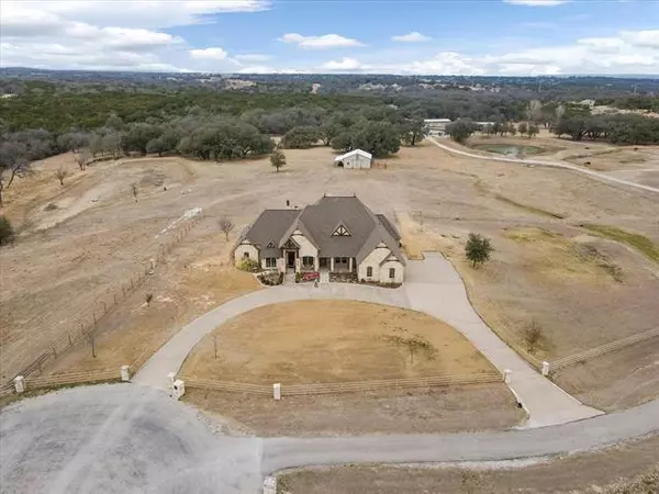 6000 Whisperwood Court, Granbury, TX 76048