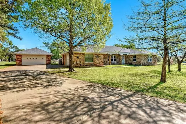 123 S Meadowbrook Drive, Pottsboro, TX 75076