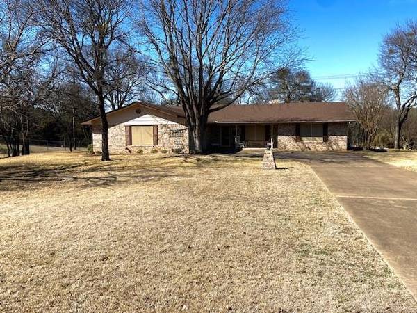 6124 Cherokee Drive, Granbury, TX 76049