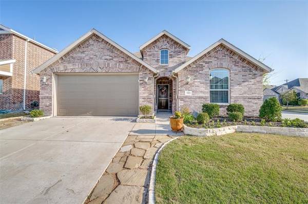 1917 Ranch Trail Road, Aubrey, TX 76227