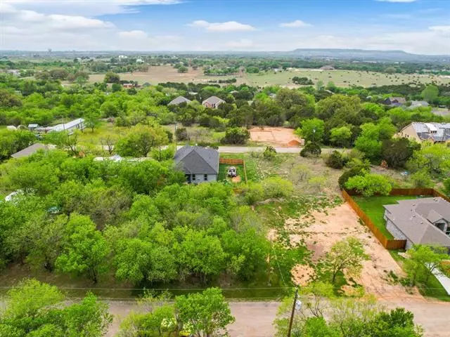 5706 Belaire Circle, Granbury, TX 76048