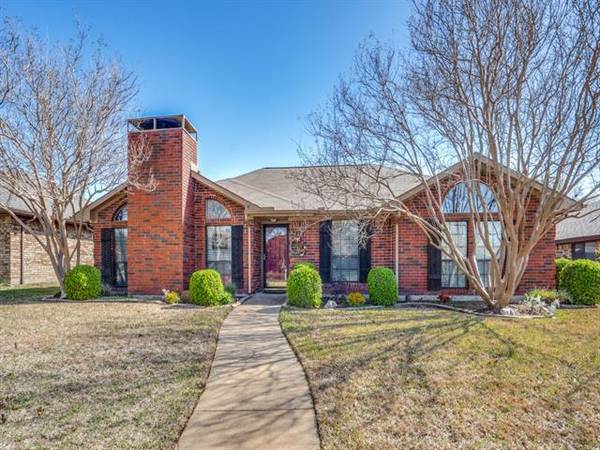 413 W Oak Street, Wylie, TX 75098