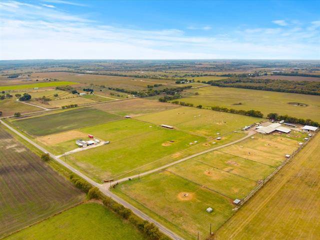 8806 County Road 204, Grandview, TX 76050