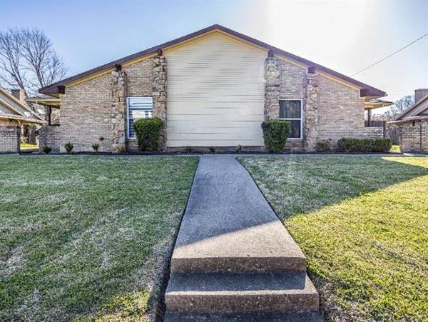 1817 Crescent Drive #1819, Sherman, TX 75092