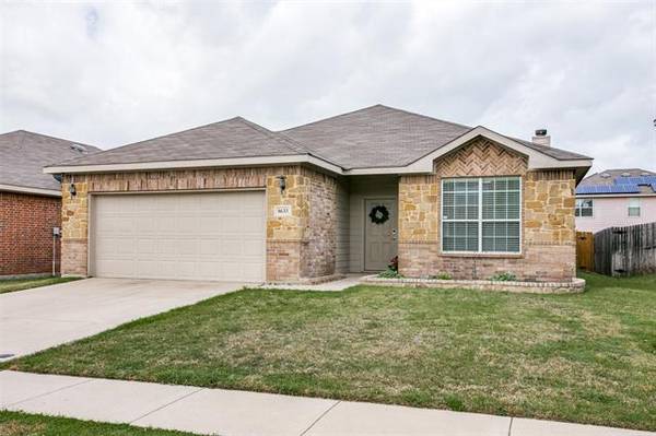 8633 Star Thistle Drive, Fort Worth, TX 76179