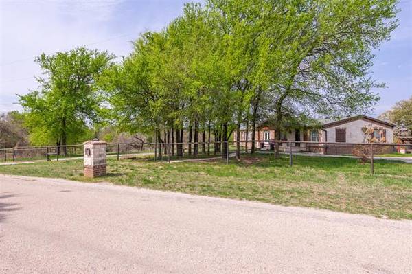 Paradise, TX 76073,365 County Road 3677