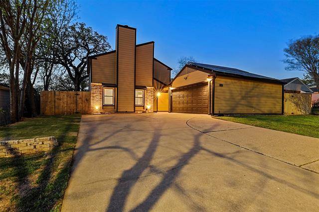 4415 Timber Run Drive, Arlington, TX 76001