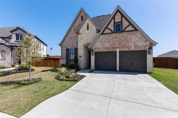 1101 Woods Drive, Little Elm, TX 75068