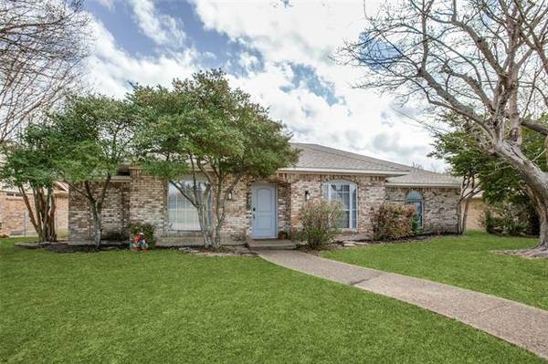 218 Amherst Avenue, Richardson, TX 75081