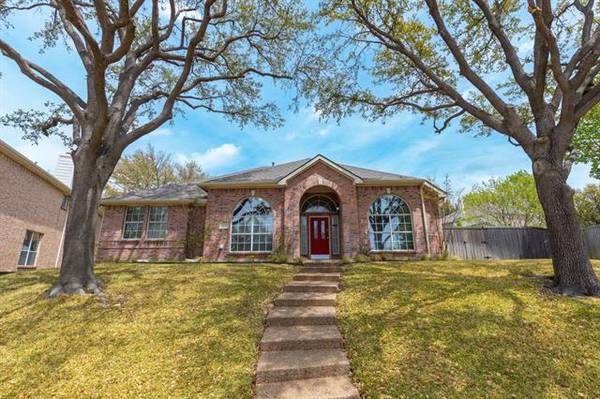 2420 Queens Court, Carrollton, TX 75006