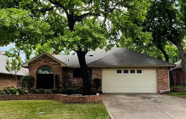 5506 Timber Green Drive, Arlington, TX 76016