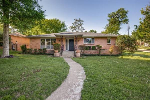 406 Woodacre Drive, Dallas, TX 75241