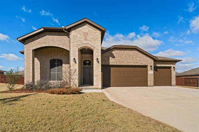 433 Harbor Drive, Azle, TX 76020