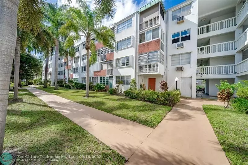 Hallandale Beach, FL 33009,1333 E Hallandale Beach Blvd  #117