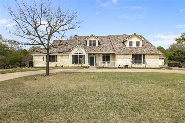 3558 S Nolan River Road, Cleburne, TX 76033