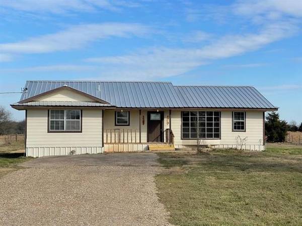 1558 County Road 2275, Telephone, TX 75488