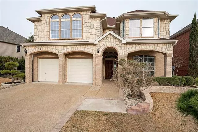 5786 Walnut Creek Drive, Fort Worth, TX 76137