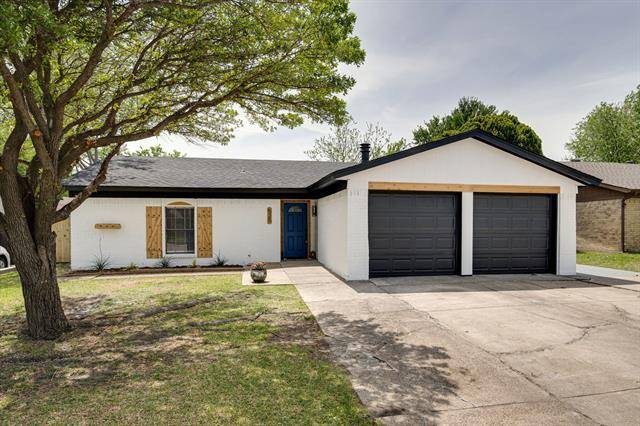 525 Cole Avenue, Saginaw, TX 76179