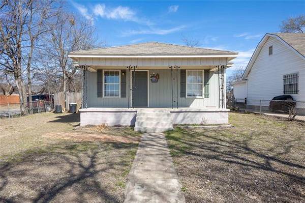 5224 Yeary Street, Sansom Park, TX 76114