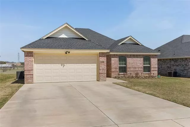 398 Blakney Street, Cleburne, TX 76031