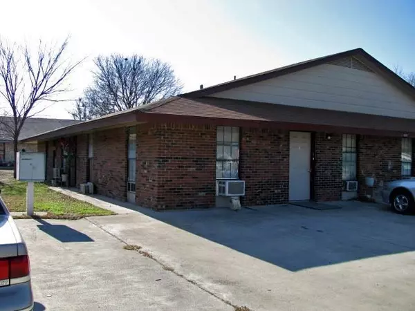 Lampasas, TX 76550,400 E 7th Street