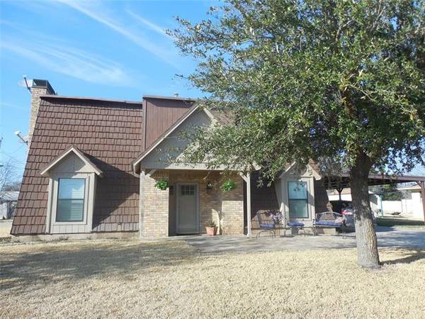 206 W Whitewright Road, Savoy, TX 75479