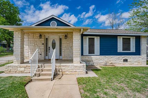 714 Rose Avenue, Cleburne, TX 76033