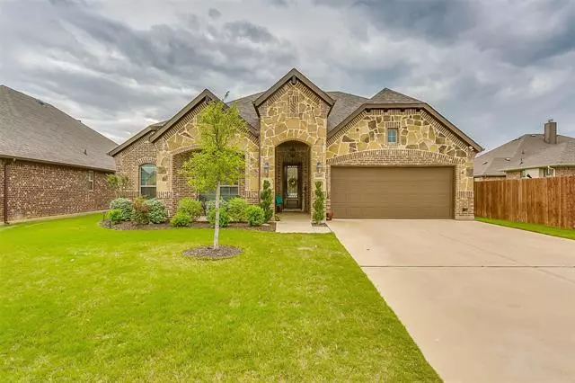 1689 Laramie Lane, Burleson, TX 76028