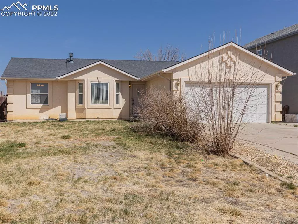 Pueblo, CO 81008,4208 Sentinel PL