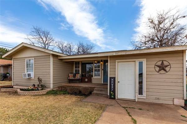 1319 Westover Drive, Anson, TX 79501