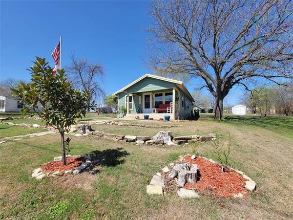 412 Comanche Street, Dublin, TX 76446