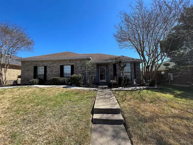 Mesquite, TX 75181,924 Creekview Drive