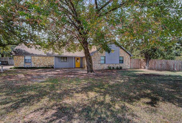 312 Trailwood Drive, Joshua, TX 76058