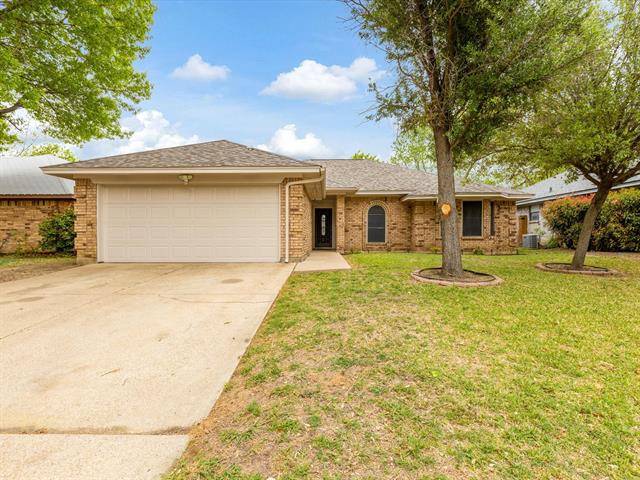 6809 Wayfarer Trail, Fort Worth, TX 76137