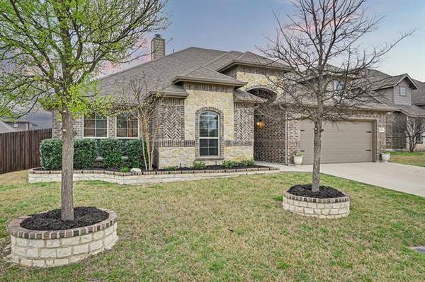 5614 Paradise Drive, Midlothian, TX 76065