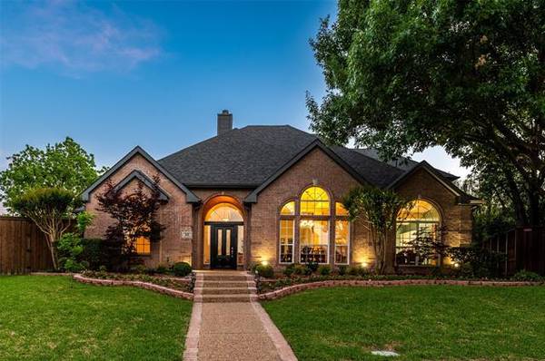 395 Sandhill Drive, Richardson, TX 75080