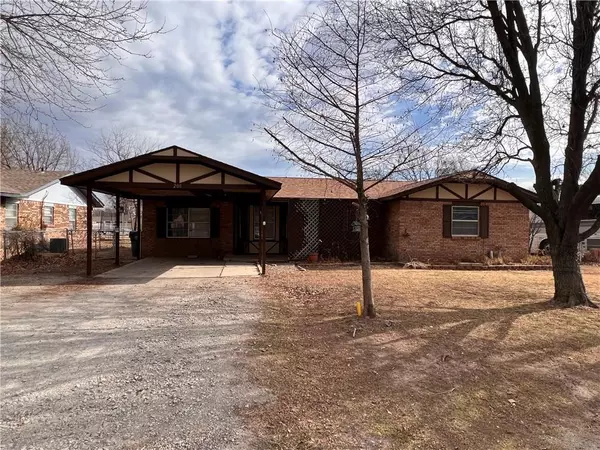 208 Mark Avenue, Paoli, OK 73040