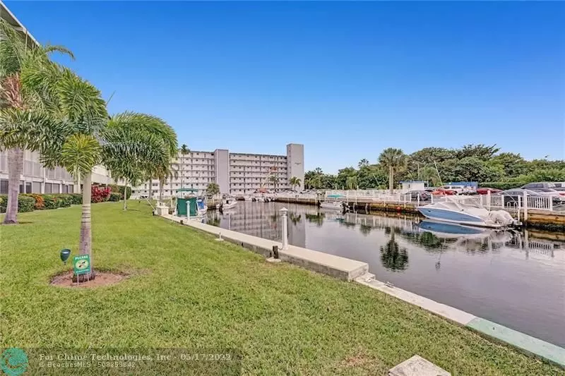 Deerfield Beach, FL 33441,1501 SE 15th Ct  #301