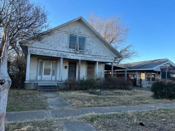 1304 E Jefferson Avenue, Fort Worth, TX 76104