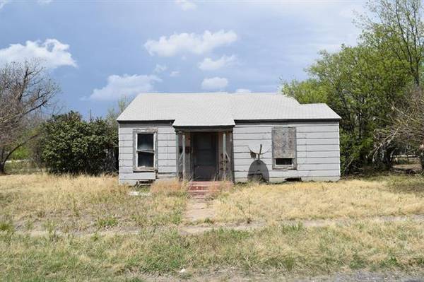 303 E 6th, Coleman, TX 76834